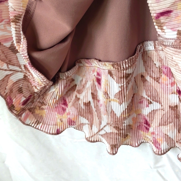 Connected Apparel Faux Pleat Dress - Picture 4 of 7